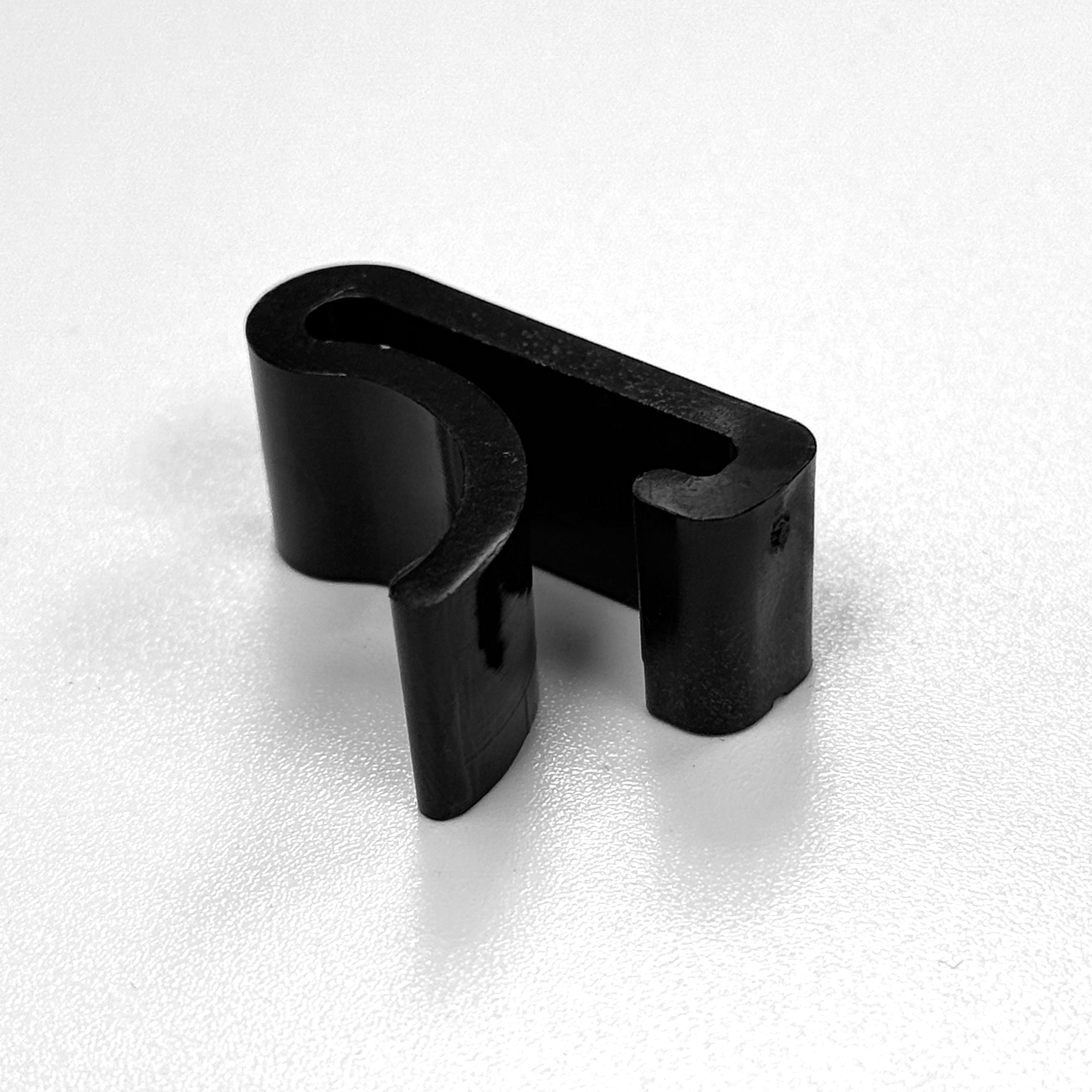 Plastic Spring Clips Black (20 count)